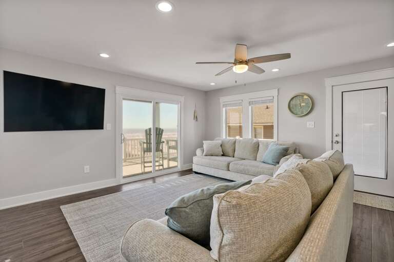 Living Room Tv with Ocean View
CG 2.2023