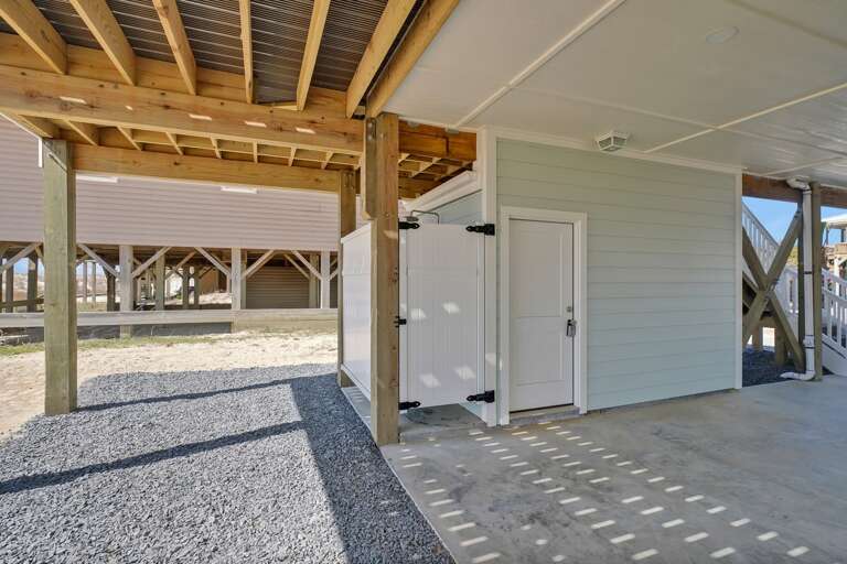 Outdoor Shower
CG 2.2023