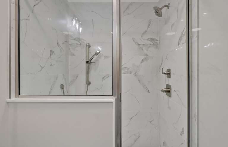 Walk in Shower 
CG 2.2023