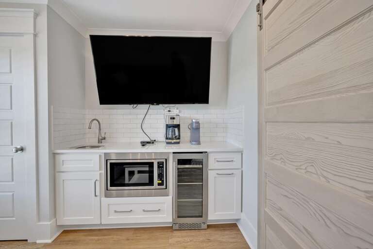 La Vita Bella 33 CG 10.20.23