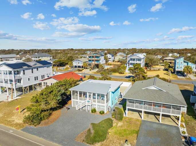 Aerial Views
3.2023 Sky View