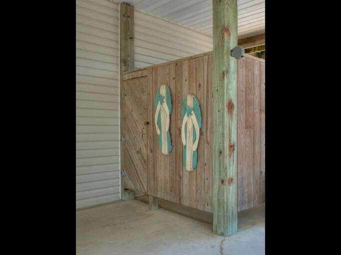 Outdoor shower
GW 5.12.23