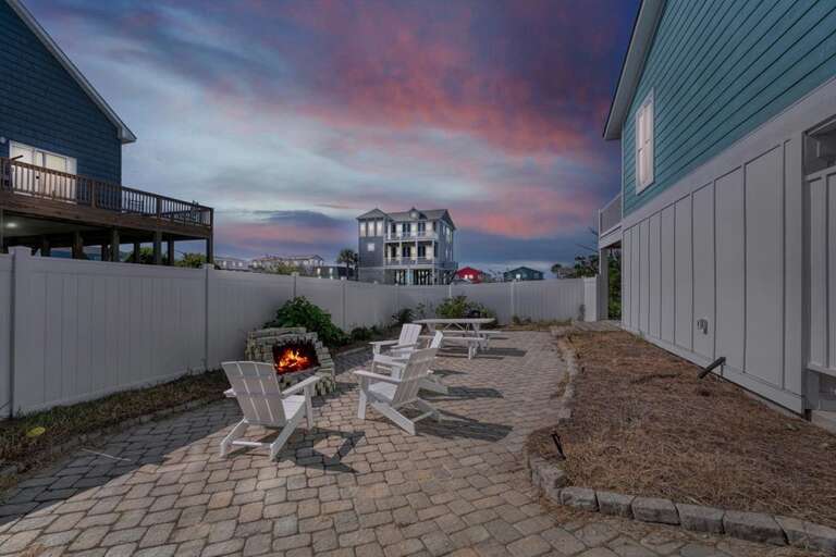 Hawks Landing 2.1 O Fire Pit at Sunset 8.11.23