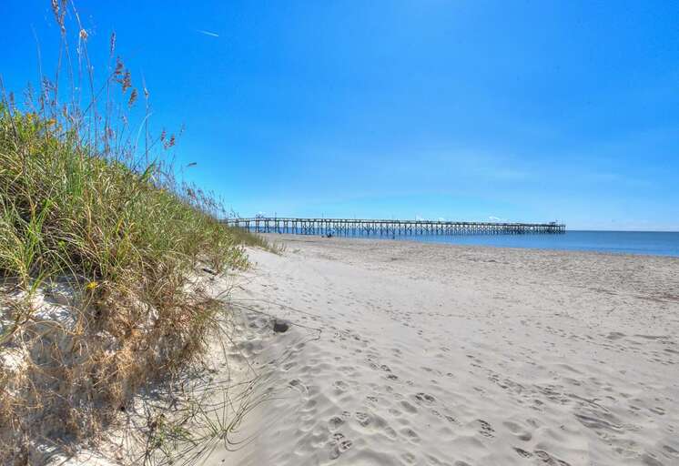 Beach Access Walkway Pier Photo
GW 10.20.23