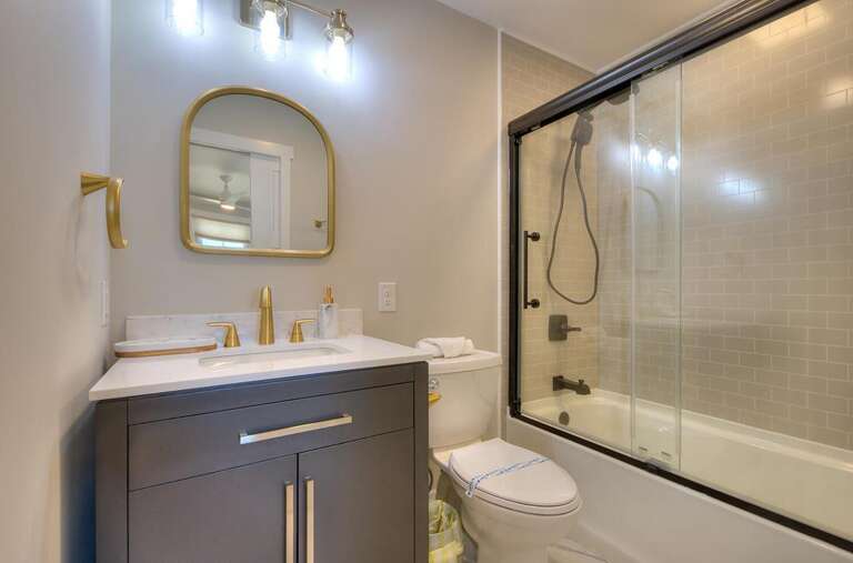 Full bathroom Vanity
GW 10.20.23