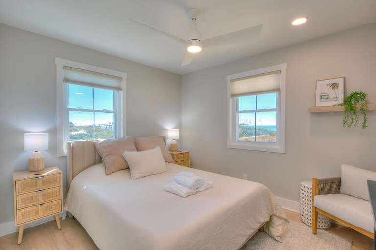 Queen Bed
GW 10.20.23