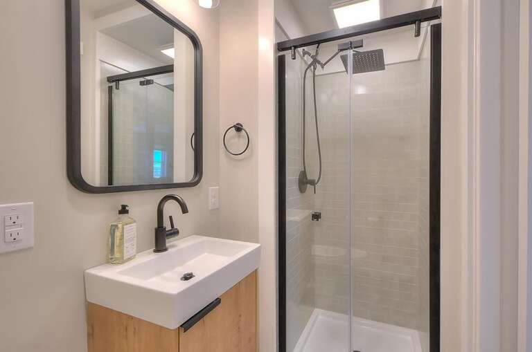 Walk in Shower
GW 10.20.23