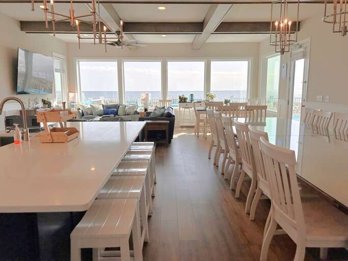 Dining Room
R 10.16.24