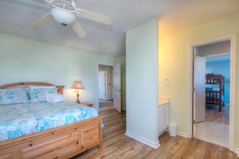 Coral House 37 GW 11-21-25