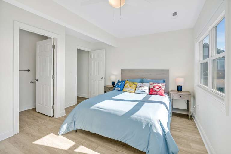 Queen Bedroom
CG 1.20.24