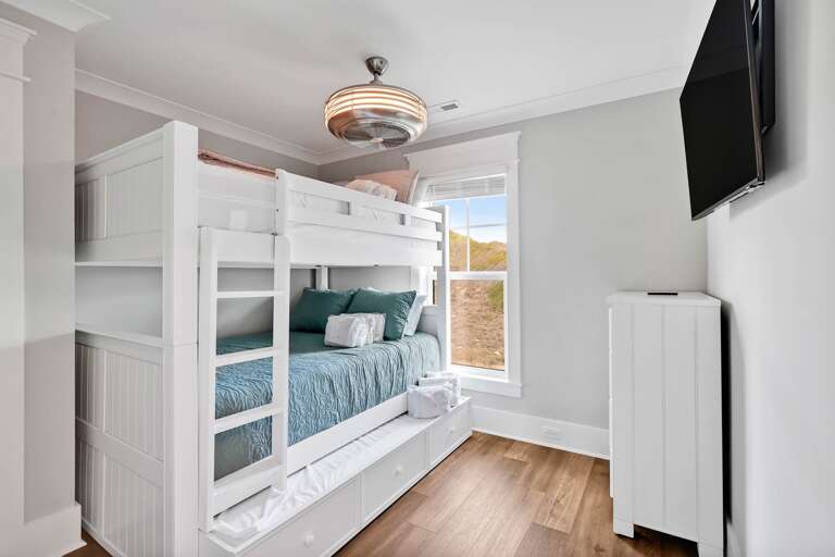Bunk Beds double/double with twin trundle
CG 4.12.25