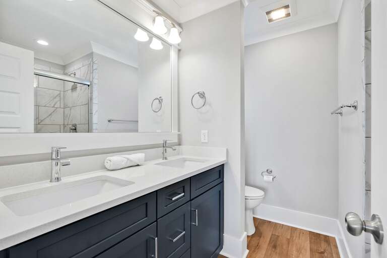 Full Bathroom with walk in shower
CG 4.12.25