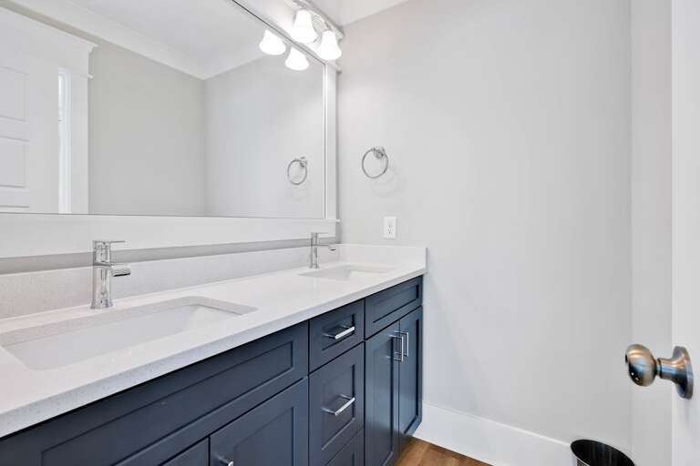 Full Bathroom with walk in shower
CG 4.12.25