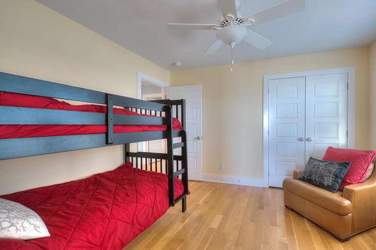 Bunk beds twin/twin
GW 2.6.24