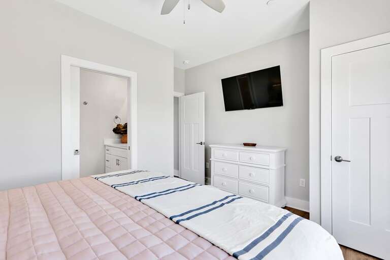 Seaclusion 28 CG 4.24.24