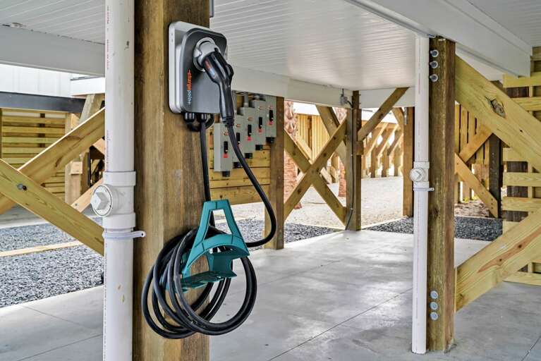 Car Charger
CG 11.5.24