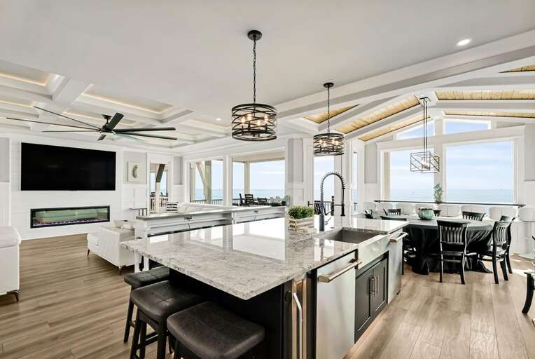 Suite Caroline 99 CG 11.5.24