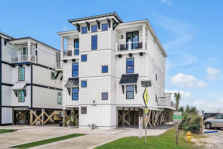 Suite Caroline 128 CG 11.5.24