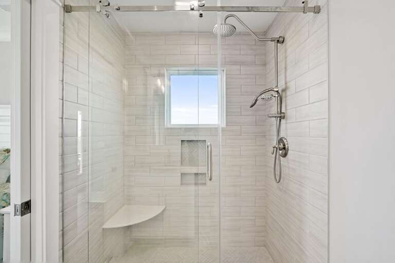 Suite Caroline 41 CG 11.5.24