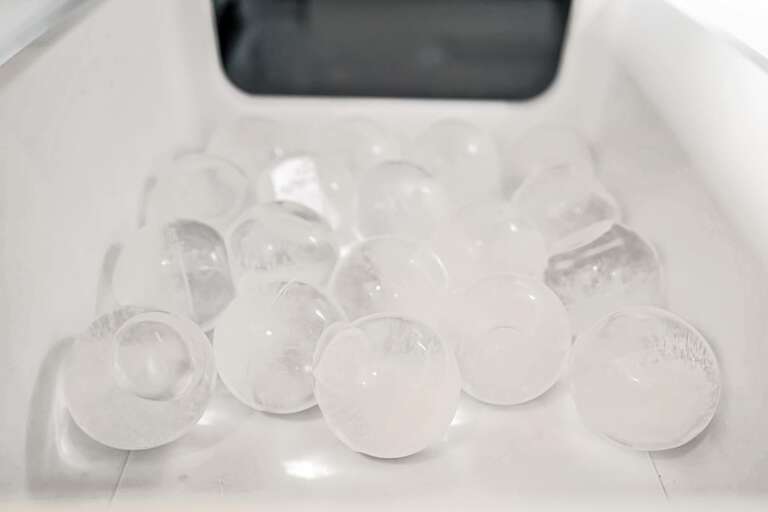 Suite Caroline 23 Bourbon Ball Ice Make CG 11.5.24