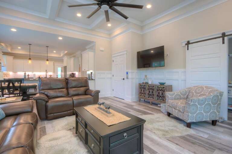 Living Room 
GW.5-5-25