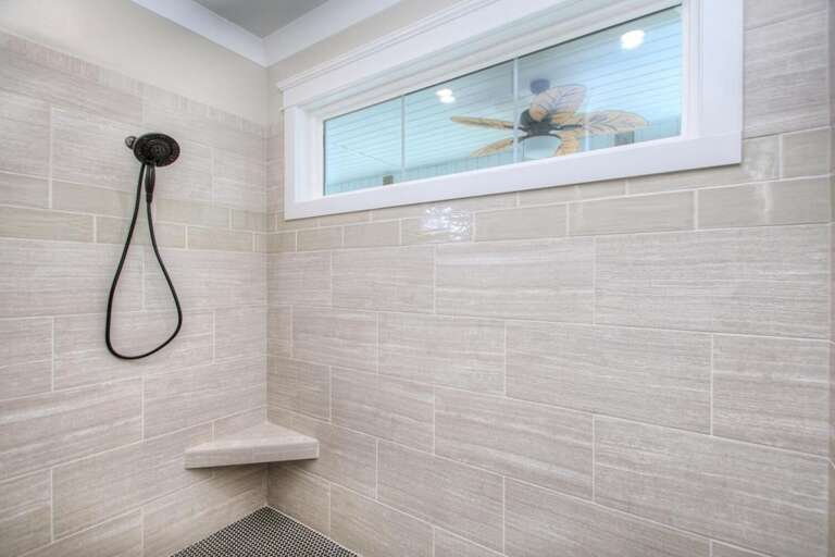 Walk in Shower
GW.5-5-25