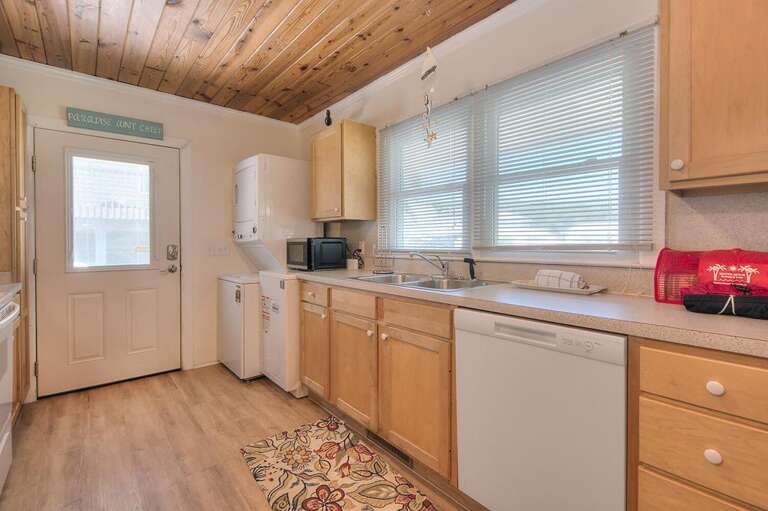 The Anchor Watch 9 GW 6.11.24