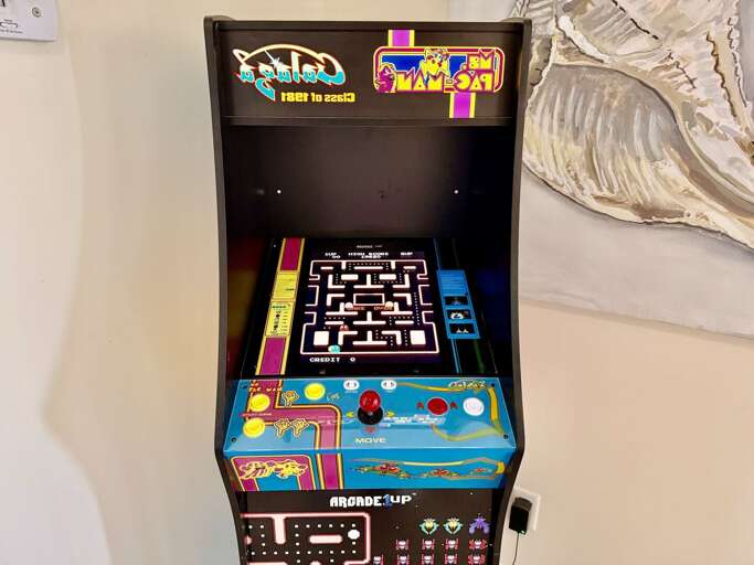 Pacman Machine
5.20.26 - JR