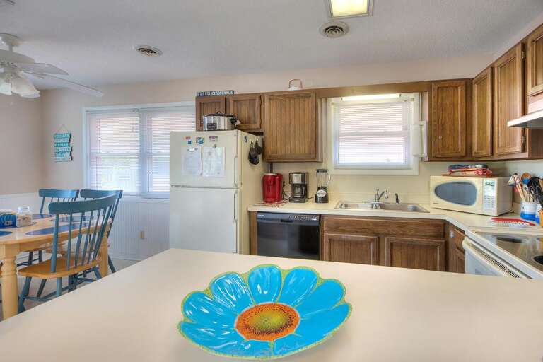 A Blue Dolphin 8601 E Oak-large-018-034-DSC 0036 7 8 Enhancer-1500x1000-72dpi