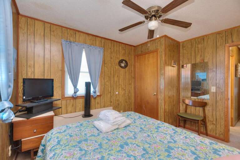 Queen Bedroom
GW 3.18.25