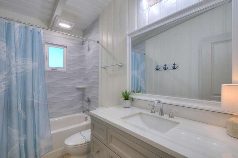 Bathroom 
GW.4-25-25
