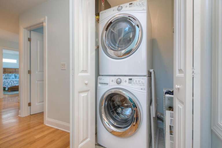 Laundry Area
GW 9-1-25
