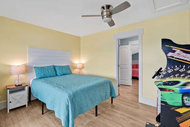 Bedroom 
CG.5-6-25