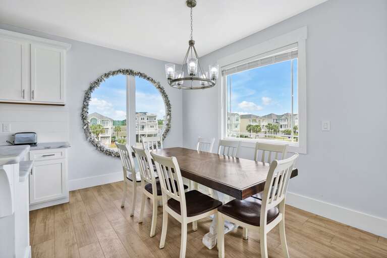 Dining Area
CG.5-6-25