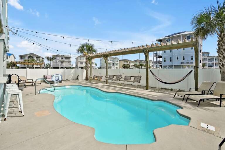 Pool
CG.5-6-25