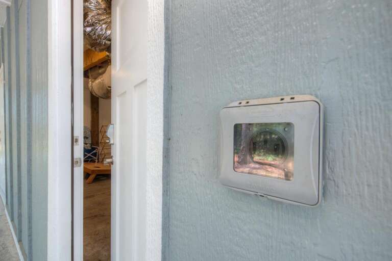 Outdoor Plug
GW 5-23-25