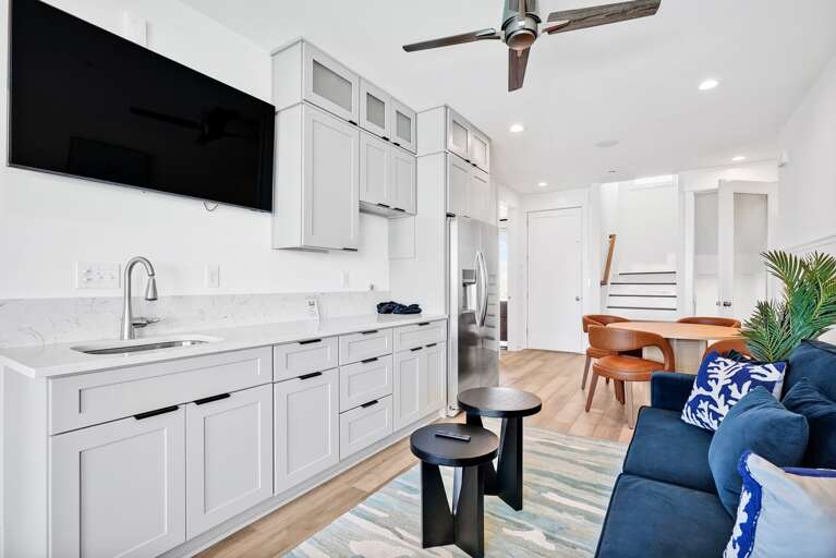 2nd Living Area
CG.5-5-25