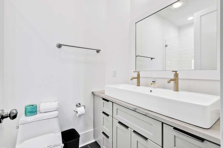 Bathroom 
CG.5-5-25