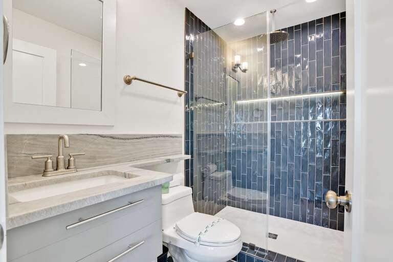 Bathroom 
CG.6-6-25