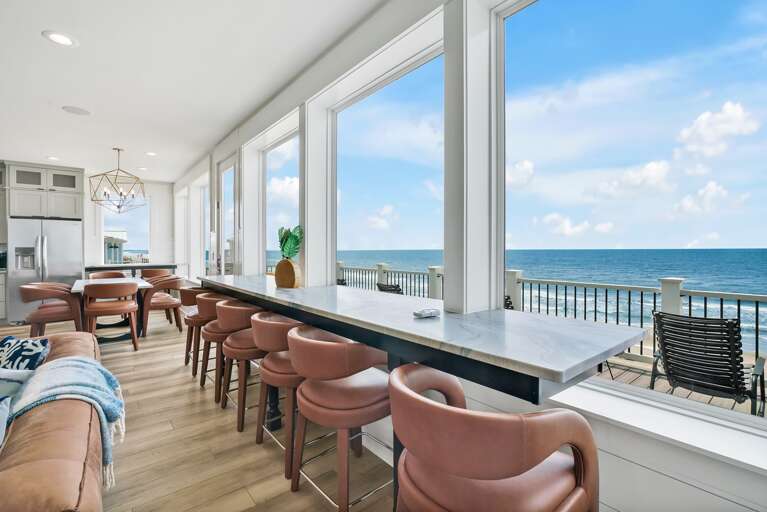 Dining Room
CG.6-6-25