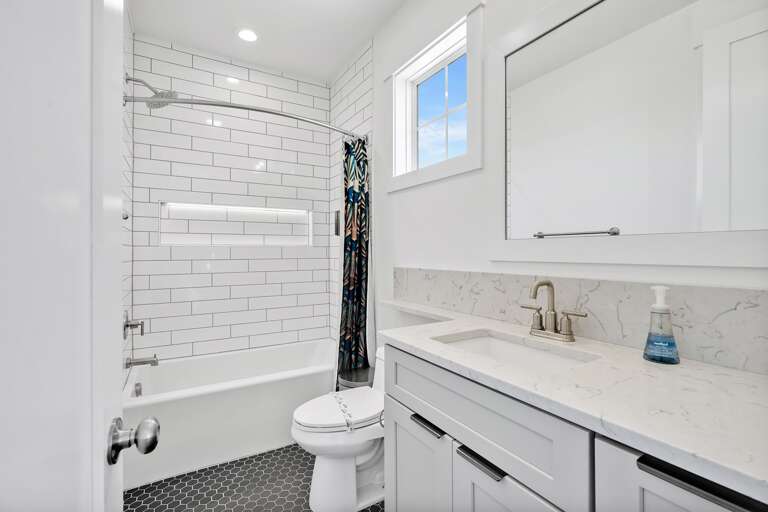 Laundry Area
CG.5-5-25
