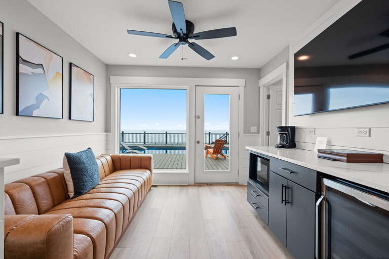 2nd Living Area