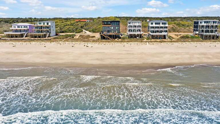 Black Pearl 77 Sky View CG 4.9.25