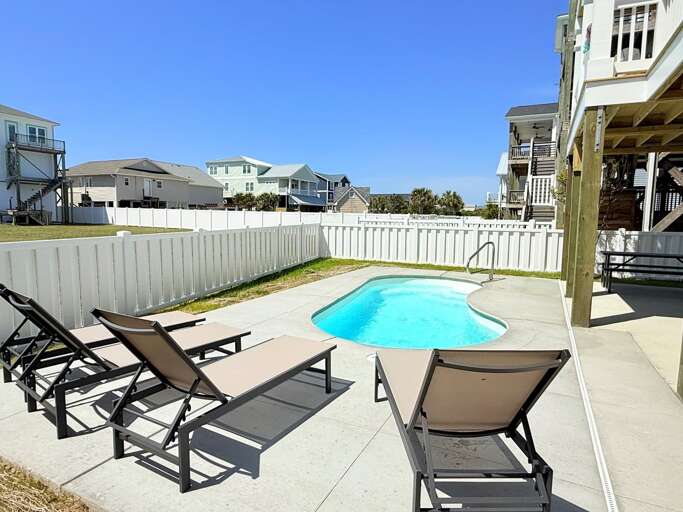 Pool with Lounge Chairs
O Prelim 4.21.25