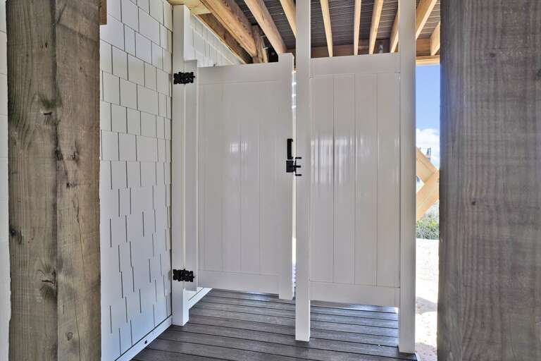 Outdoor shower
CG 6-20-25