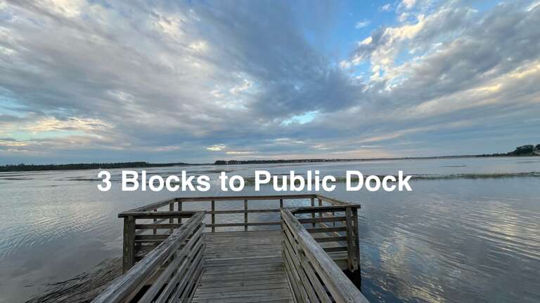 3 Blocks to Public Dock