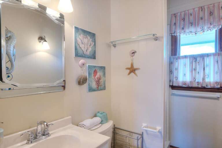 Bathroom 
GW.5-1-25