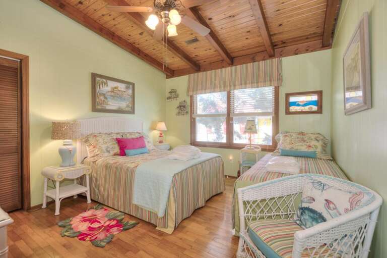 Bedroom 
.GW.5-1-25