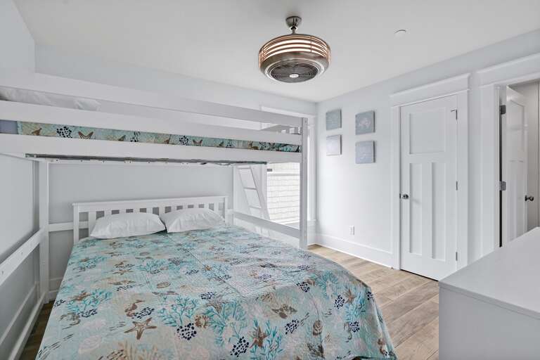 Bunk Beds double/queen
CG.5-6-25