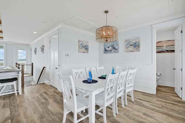 Dining Room
CG.5-6-25